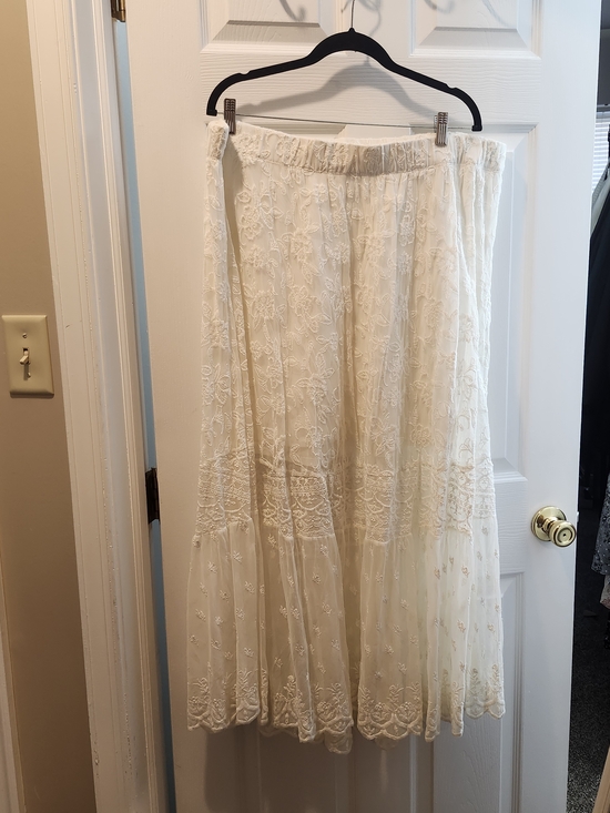 torrid Dresses & Skirts - Torrid Bohemian Tiered Cream Lace Maxi Skirt, 3 = 3X